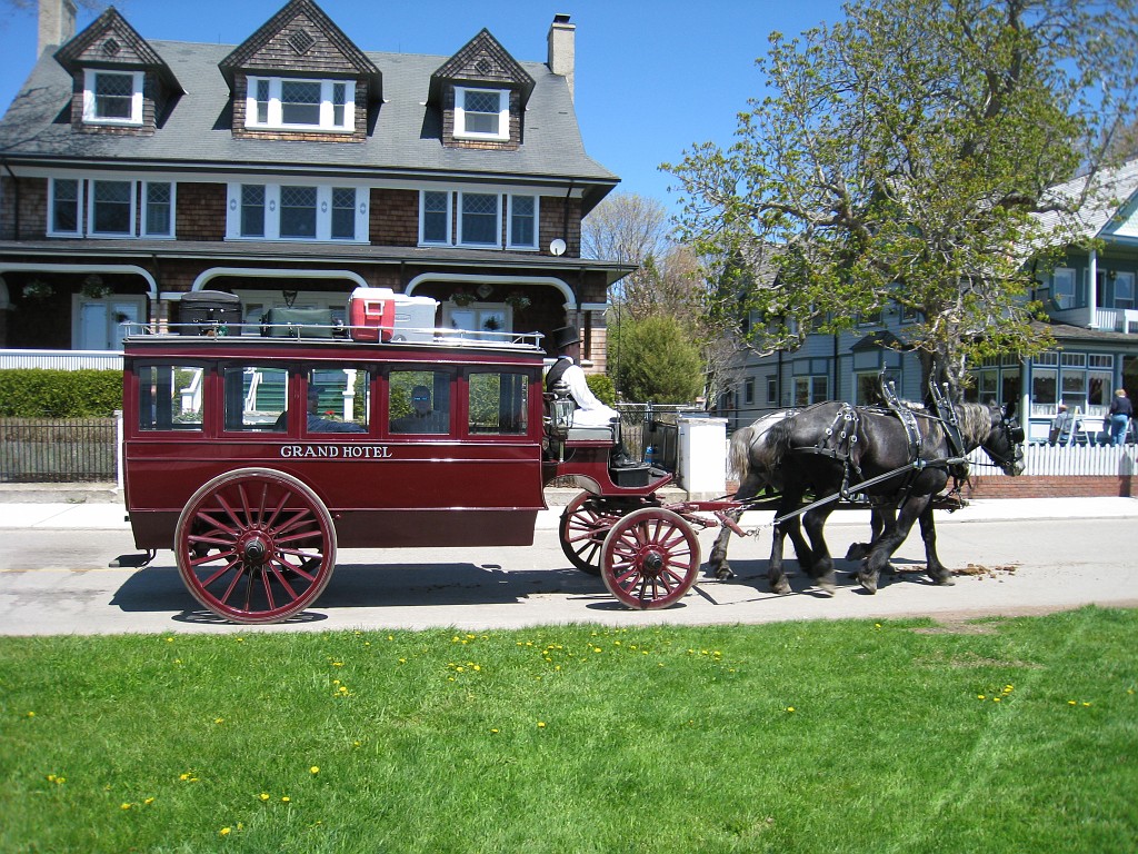 Mackinaw Island Area May 2008 0502.jpg - May 24 2008 a trip to Mackinac City for a 5 M race and a visit to Mackinac Island. A day to the UP, Paradise, Whitefish Point and Tahquamen Falls. This was followed by trips to Petoskey and Charlevoix.